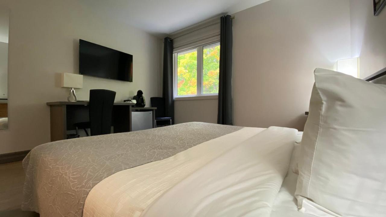 Amber Hotel Grand Bend Esterno foto