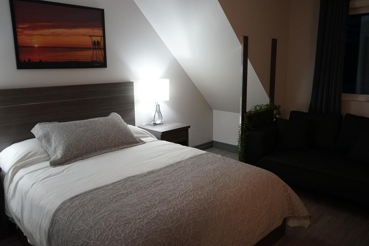 Amber Hotel Grand Bend Esterno foto